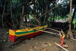 Archipel-des-Comores;-Bateau;-Couleurs;-France;-Kaleidos;-Kaleidos-images;-La-parole-à-limage;-Laurent-Abad;-Mayotte;-Océan-Indien;-Pandanus;-Pirogue;-Plage;-Stories-Pictures;-Végétation